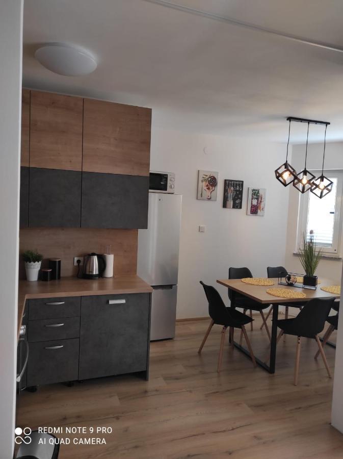 Apartman Branimir Новалья Экстерьер фото